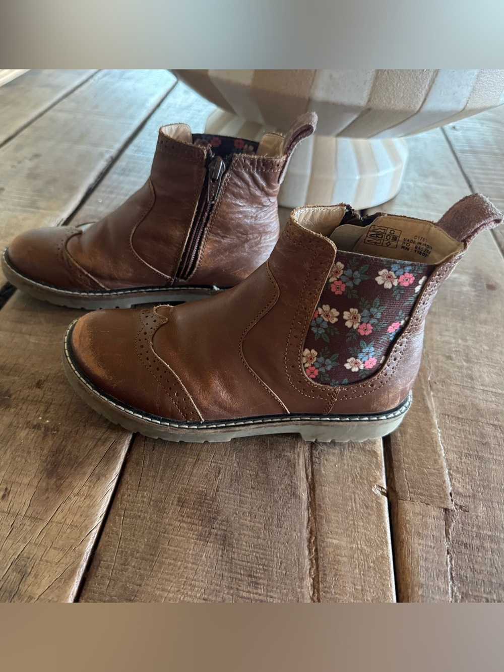 Mini Boden Brown Leather Chelsea Boots with Floral Elastic Panel size 30 or 12